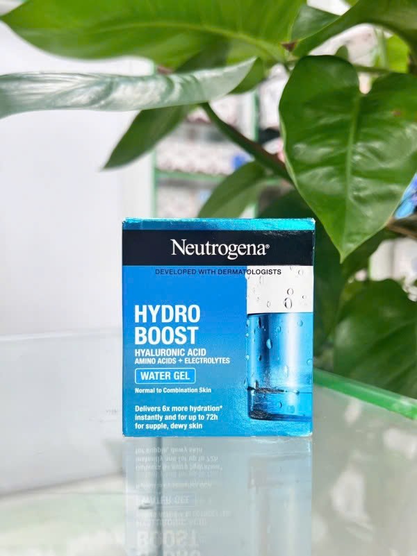 Kem dưỡng Neutrogena Hydro Boost Water Gel