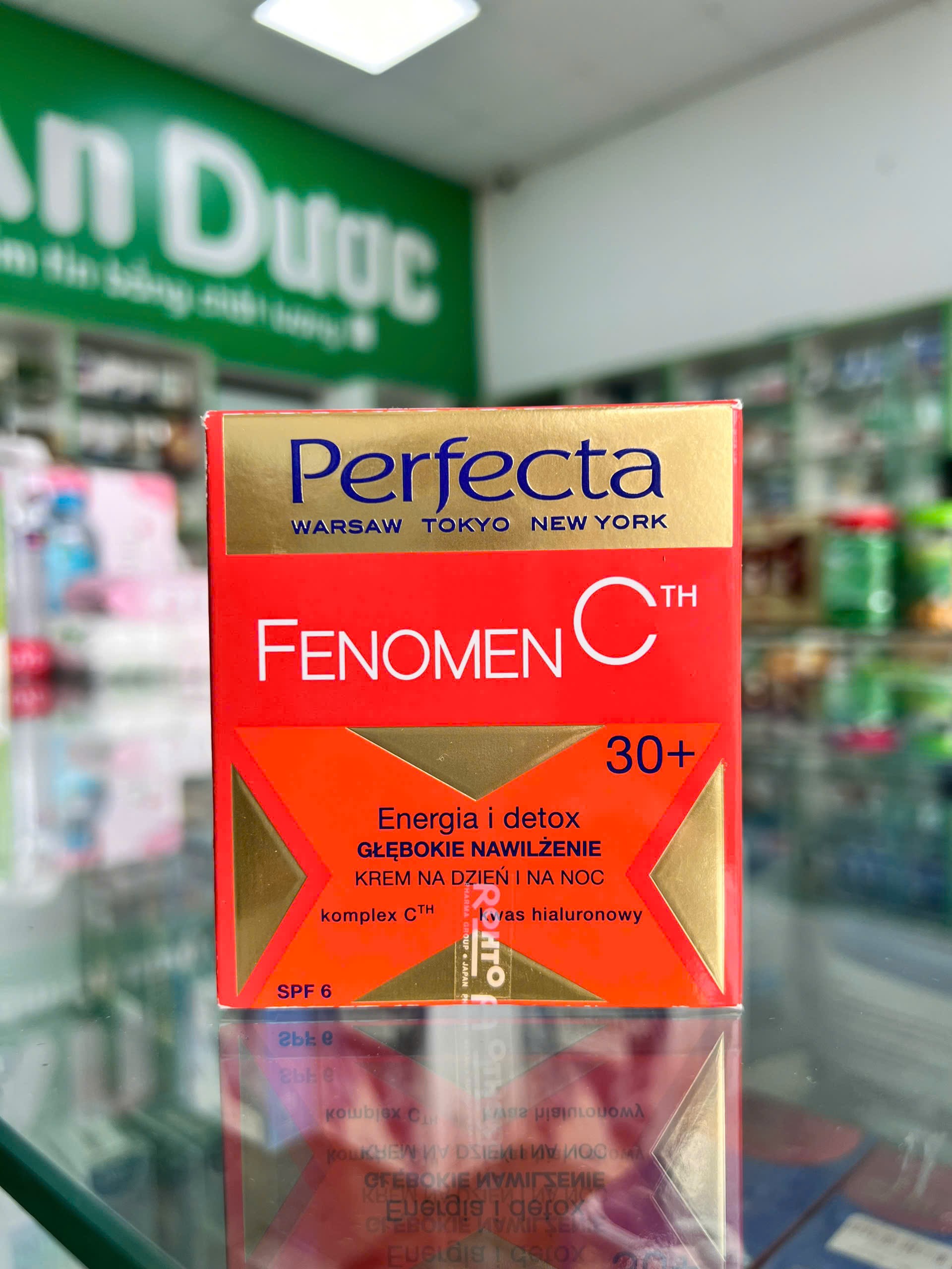Kem dưỡng da ngày đêm Perfecta Fenomen C