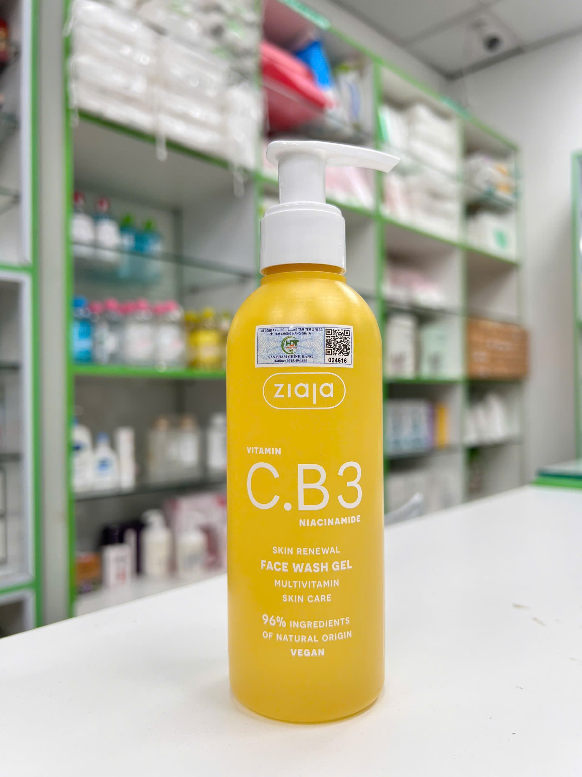 Gel rửa mặt sáng da C.B3 Niacinamide Ziaja